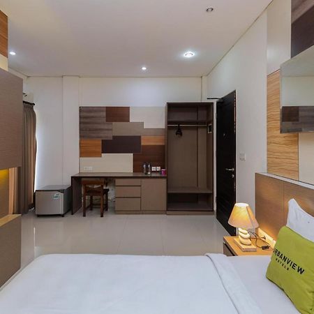 Urbanview Hotel Wg Jimbaran Bali 웅아산 외부 사진