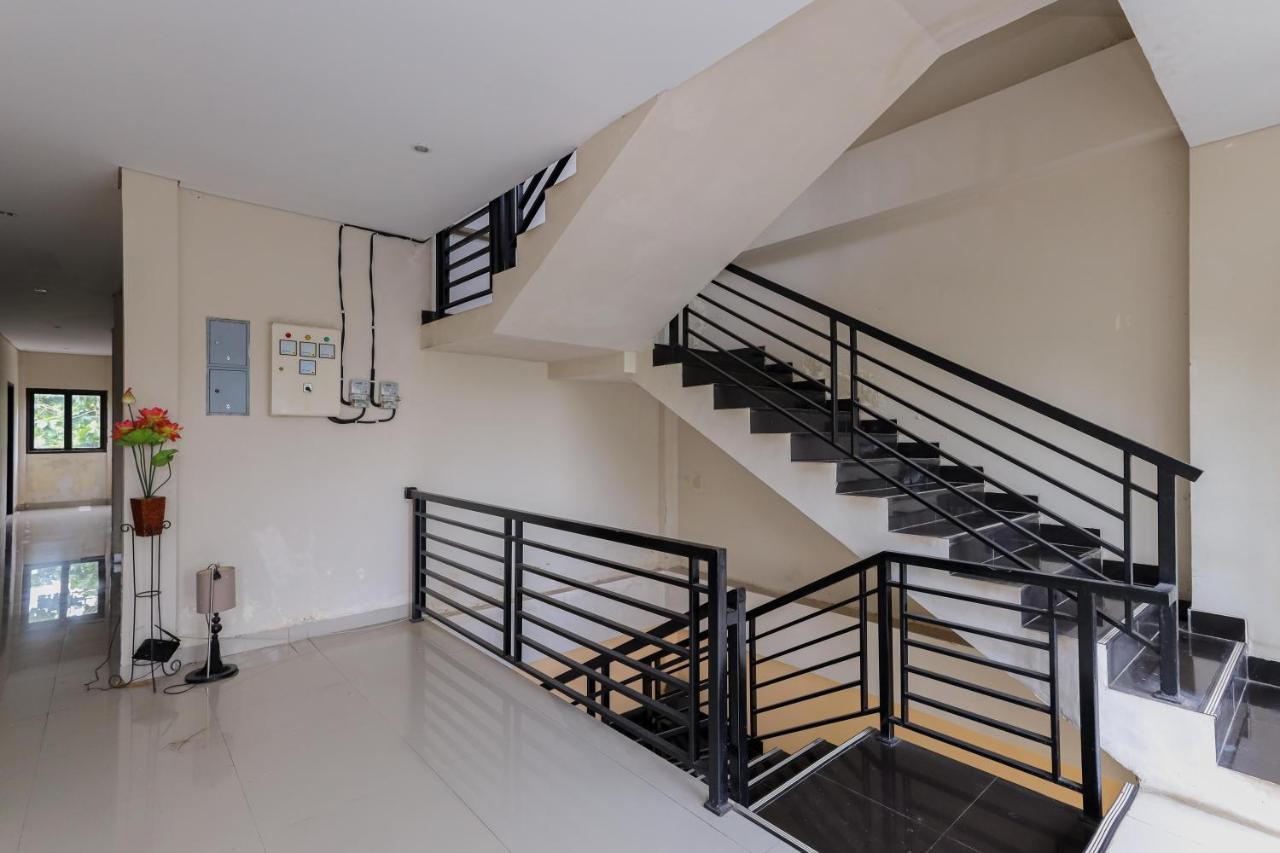 Urbanview Hotel Wg Jimbaran Bali 웅아산 외부 사진