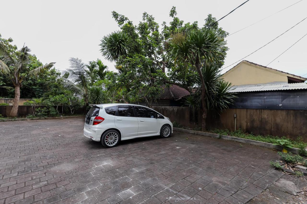 Urbanview Hotel Wg Jimbaran Bali 웅아산 외부 사진