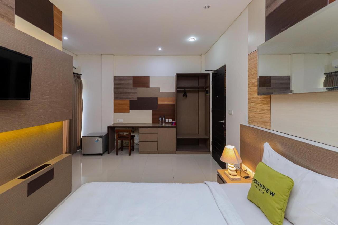 Urbanview Hotel Wg Jimbaran Bali 웅아산 외부 사진