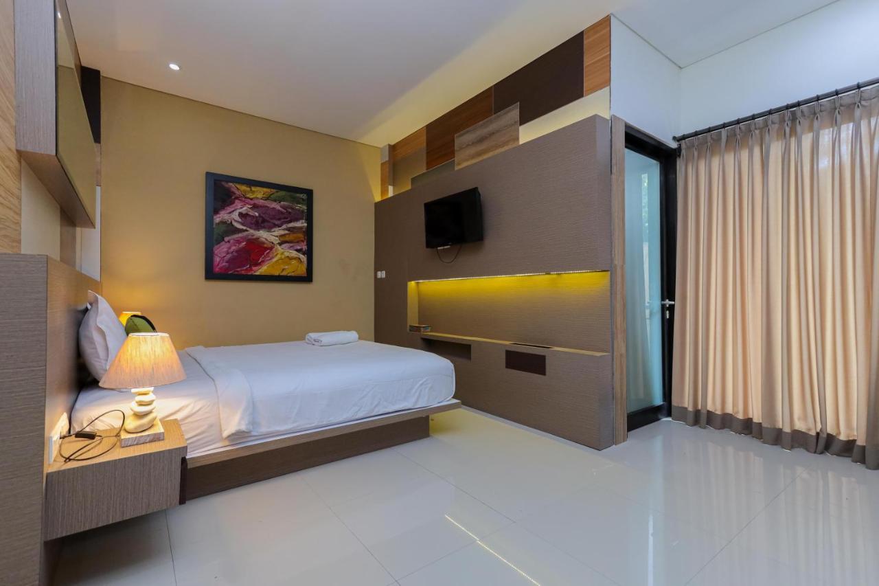 Urbanview Hotel Wg Jimbaran Bali 웅아산 외부 사진
