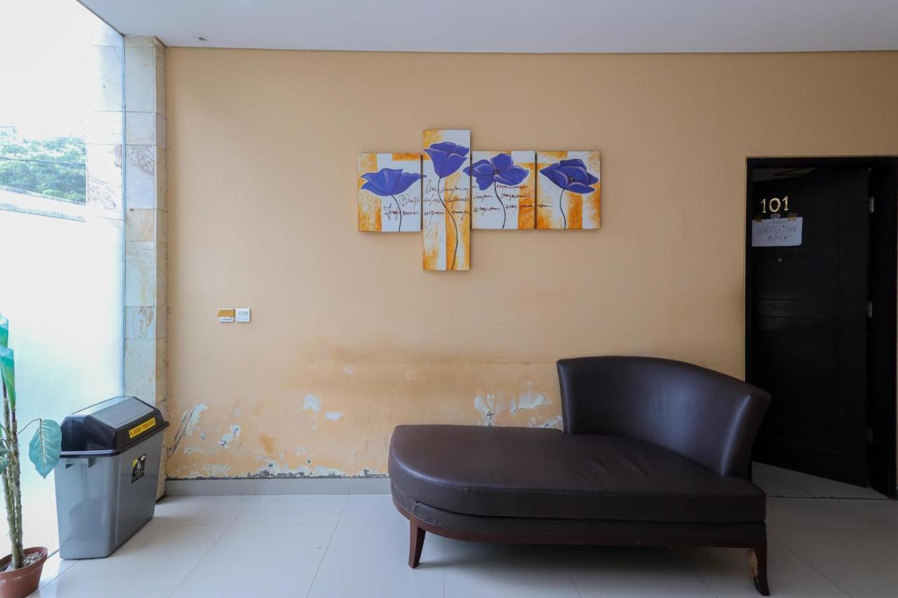 Urbanview Hotel Wg Jimbaran Bali 웅아산 외부 사진