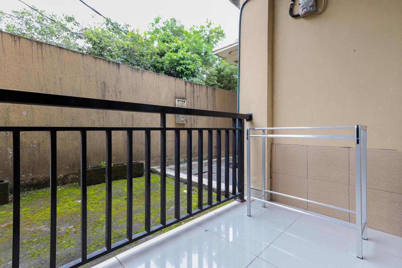 Urbanview Hotel Wg Jimbaran Bali 웅아산 외부 사진